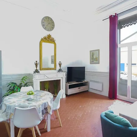 Apartament Du Forum,la Gare, 50 M2 , Climatisation, Garage, Cour Narbona