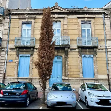 Du Forum,la Gare, 50 M2 , Climatisation, Garage, Cour *