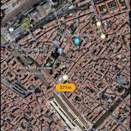 Du Forum,la Gare, 50 M2 , Climatisation, Garage, Cour