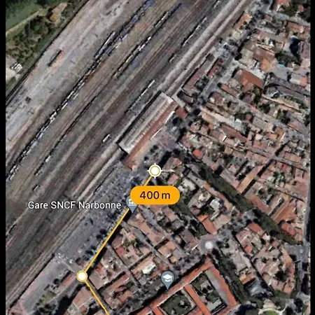 Du Forum,la Gare, 50 M2 , Climatisation, Garage, Cour נרבון