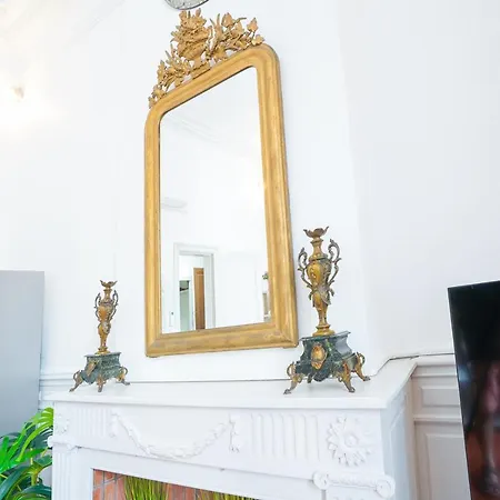 Du Forum,la Gare, 50 M2 , Climatisation, Garage, Cour * Narbonne